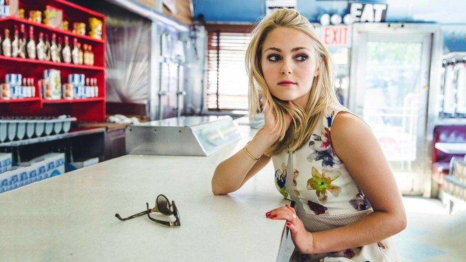 大街上看到大白腿，忍不住瞄了两眼，算不算不尊重女性？